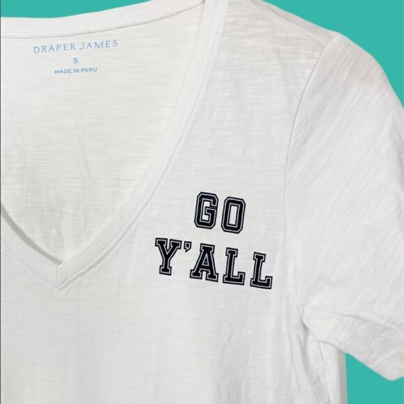 Draper James “Go yall” v neck tee - Picture 4 of 6